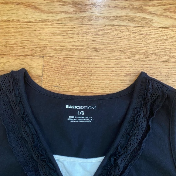 Basic Editions Top Women’s Large Black Sleeveless Shirt V neck Ruffle Neckline - Picture 2 of 6